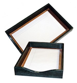 reptile-grain leather in out box, shown in hunter alligator leather without a lid